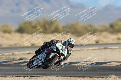 media/Dec-07-2025-CVMA (Sun) [[3e7d2de5dc]]/Race 16-Formula Middleweight/